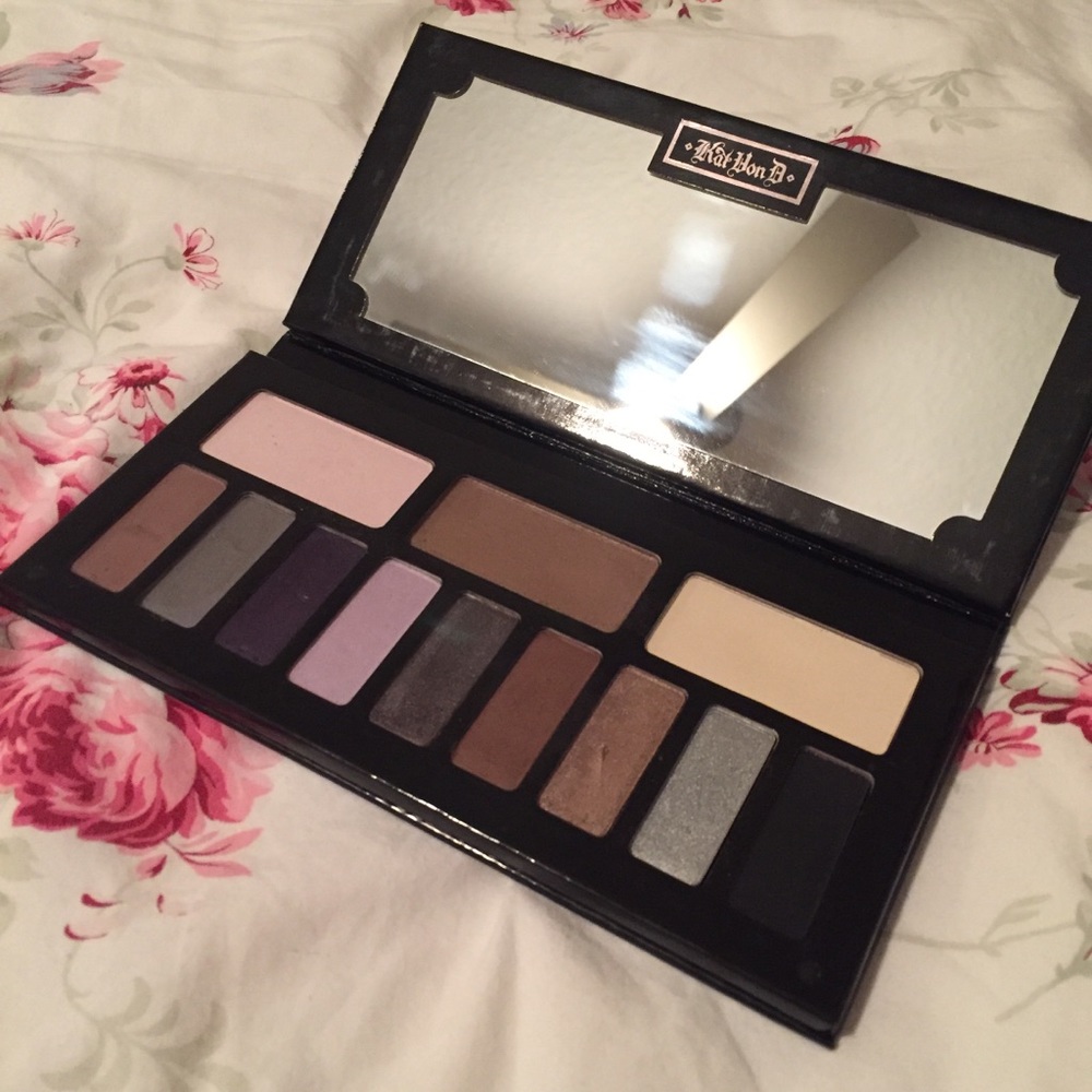 Kat Von D Eyeshadow pallet
